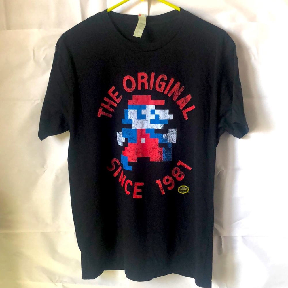 Rock me unisex Mario original large tee